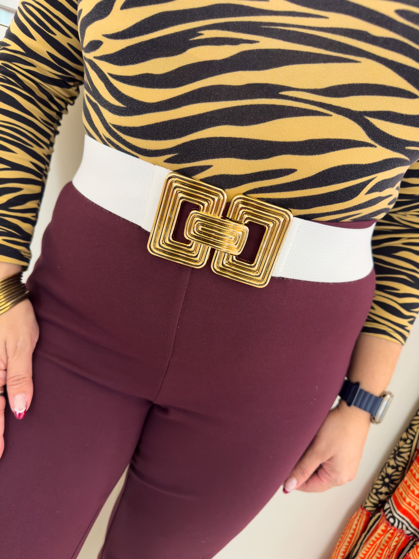 Correa Blanca Broche de Oro