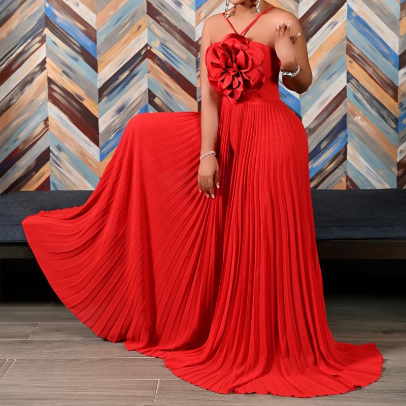 Jumpsuit rojo con flor grande en la parte superior