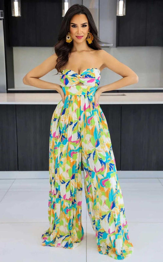 Jumpsuit strapless con forma de corazón y colores brillantes